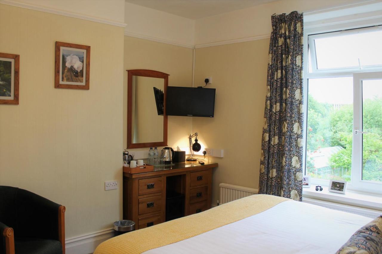 The Old Manse Hotell Buxton  Exteriör bild