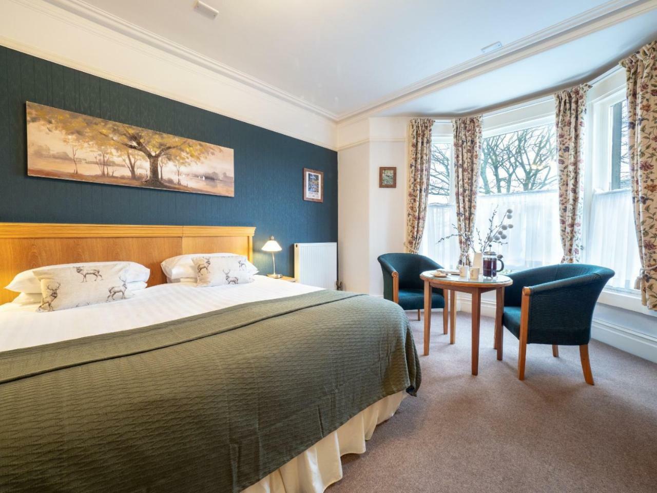 The Old Manse Hotell Buxton  Exteriör bild